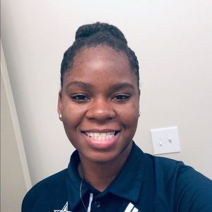 Meet your Posher, Karissa